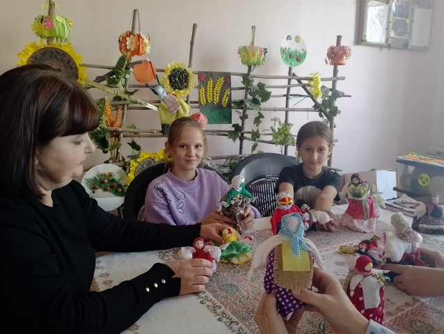 kukla igolnica 4